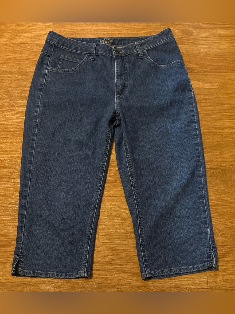 Riders By Lee Denim Capris 5 Pocket Zip Up Medium Blue Wash Women’s Sz “10”